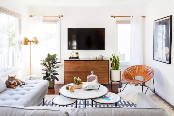 Small Living Room Style: 15 Minimalist Design Strategies