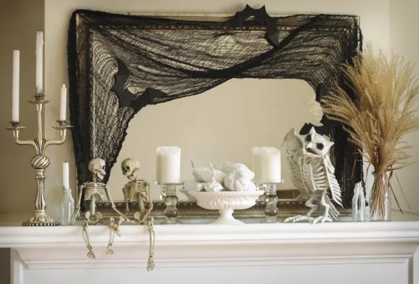 Designers Say These Halloween Decor Fads Are Overdone