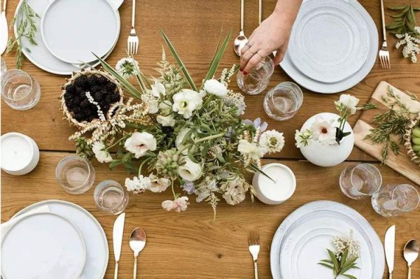 Hosting a Party? Pros Share 6 Pre-Guest Prep Moves